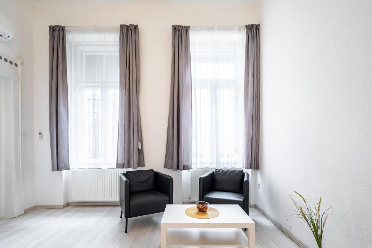New, High Quality Apartment In The City Center Budapest Exterior photo